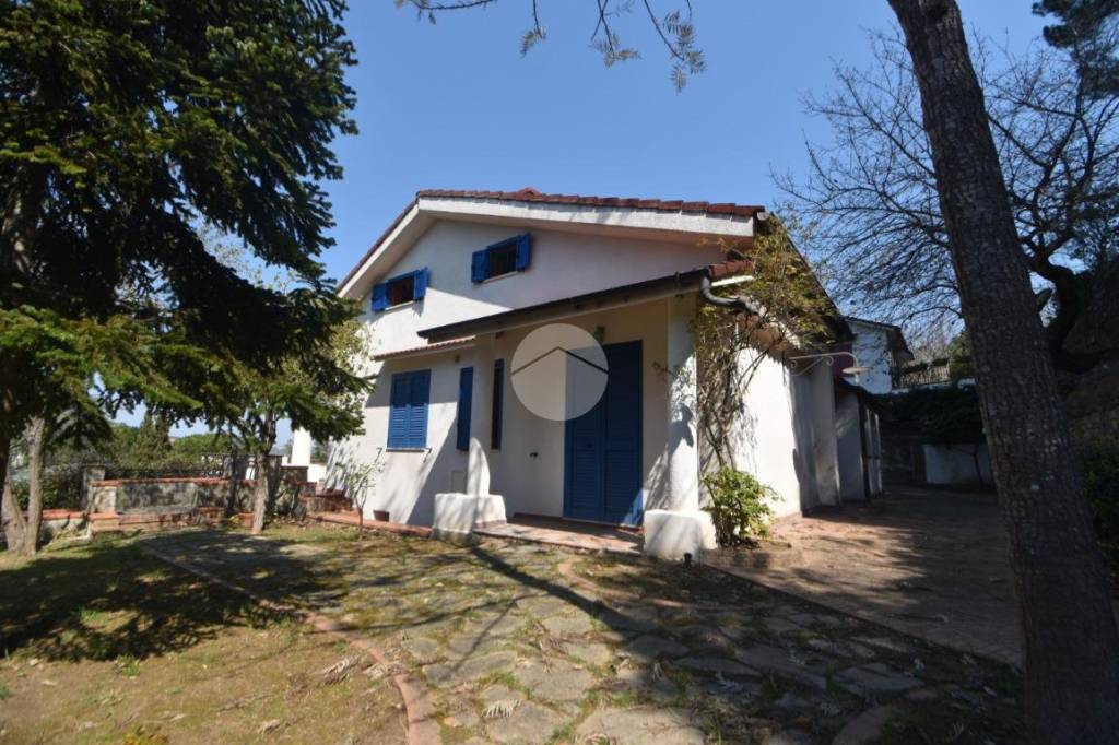 Villa in vendita a Laureana Cilento contrada s. Paolo, 5