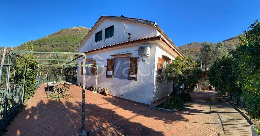 Villa in vendita a Cava de' Tirreni località Breccelle