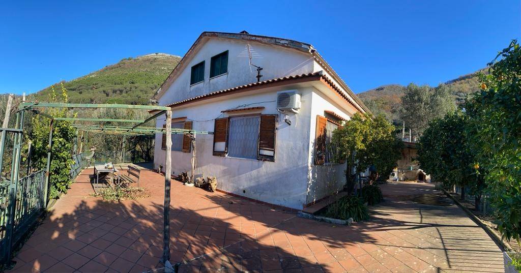 Villa in vendita a Cava de' Tirreni località Breccelle