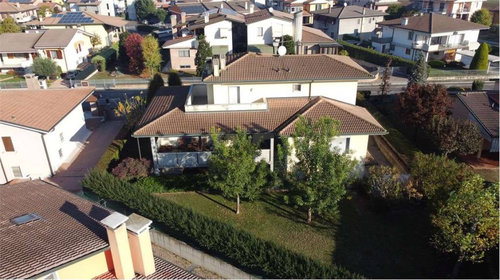 Villa in vendita a Bovolone