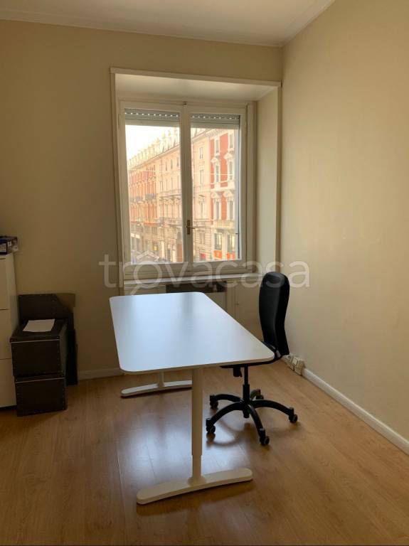 Ufficio in in affitto da privato a Torino via Santa Teresa, 3