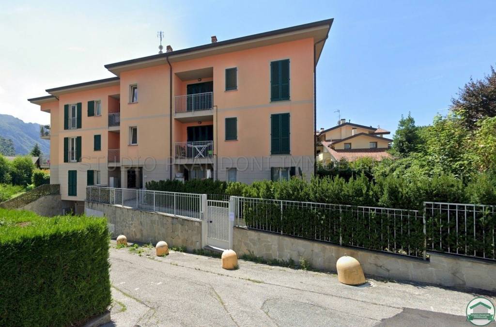 Appartamento in vendita a Ballabio via Giuseppe Garibaldi, 6