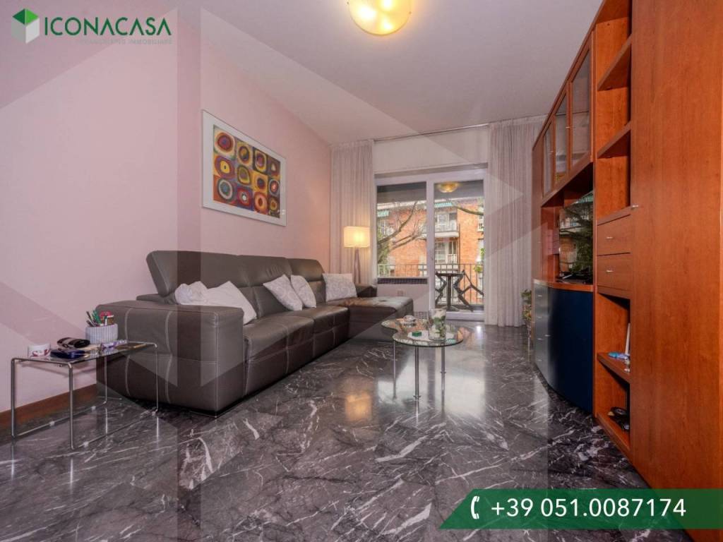 Appartamento in vendita a Casalecchio di Reno via Francesco Baracca