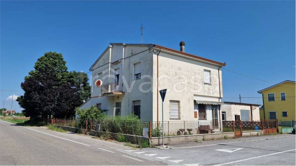 Casa Indipendente in vendita a Ravenna via Fenaria Vecchia, 63