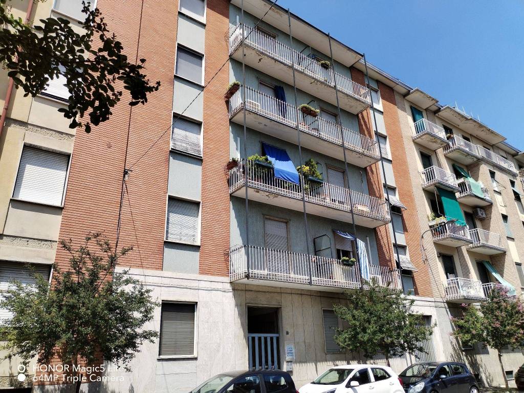 Appartamento in in vendita da privato a Voghera via Piave, 10