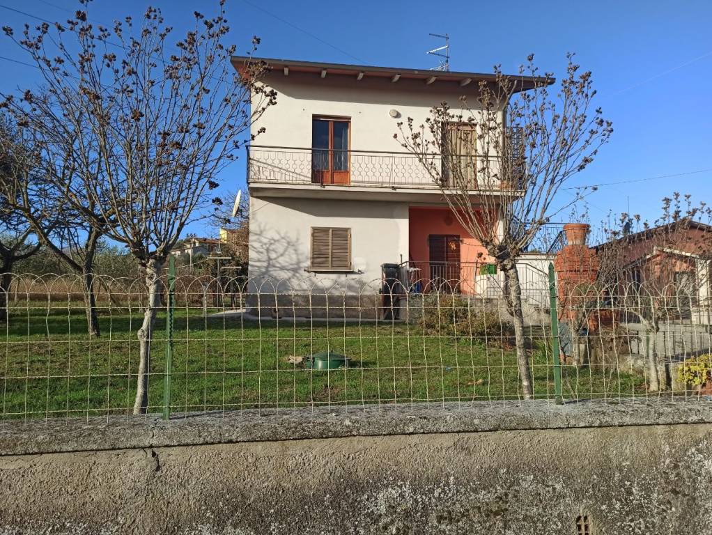 Appartamento in vendita a Castiglione del Lago via Piemonte, 24