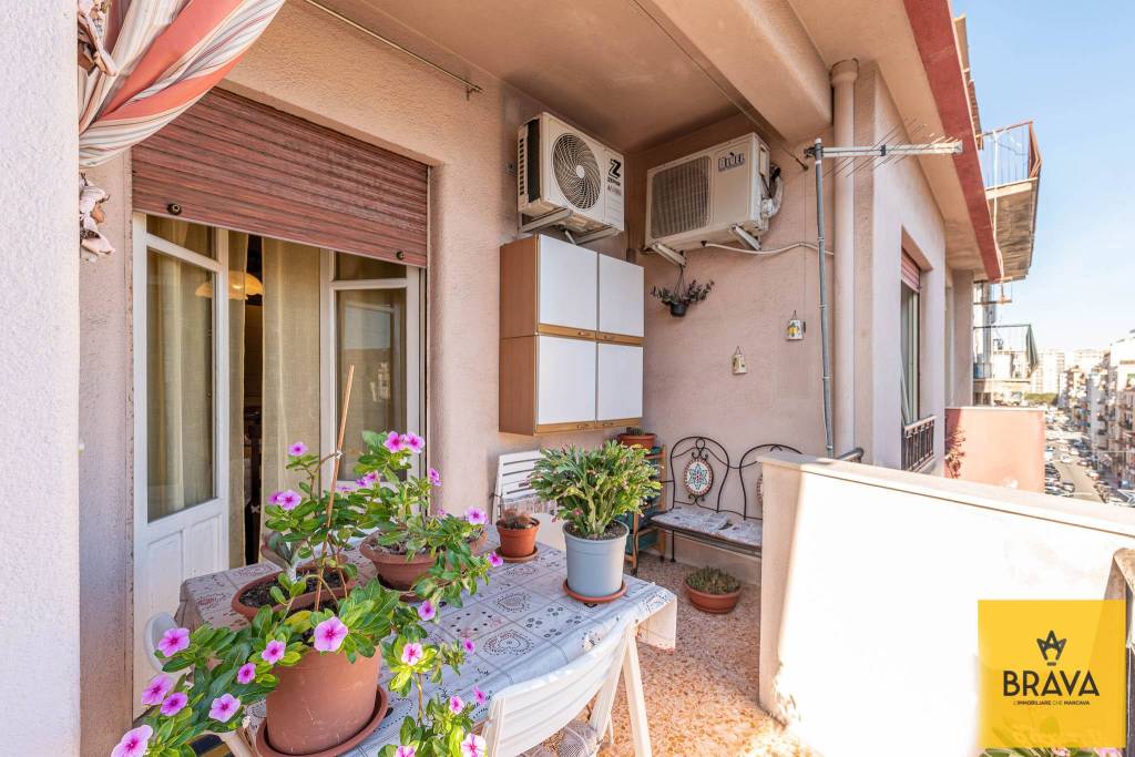 Appartamento in vendita a Palermo via Domenico Lancia di Brolo