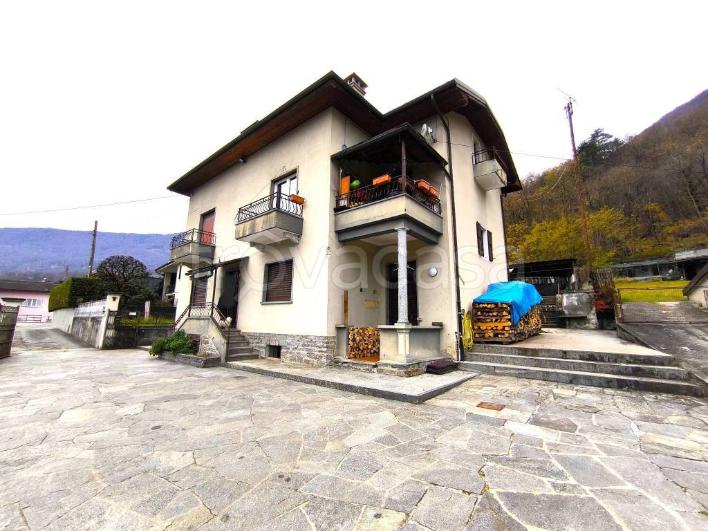 Casa Indipendente in vendita a Crevoladossola via Casetti