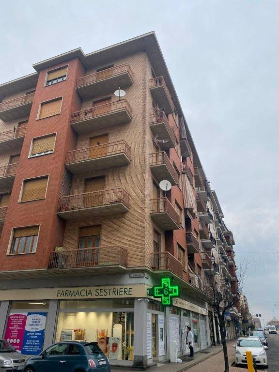 Appartamento in vendita a Moncalieri via Cesare Battisti, 2