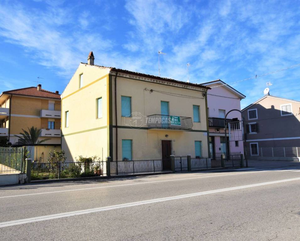 Casa Indipendente in vendita a Porto San Giorgio via Fratelli Rosselli, 149