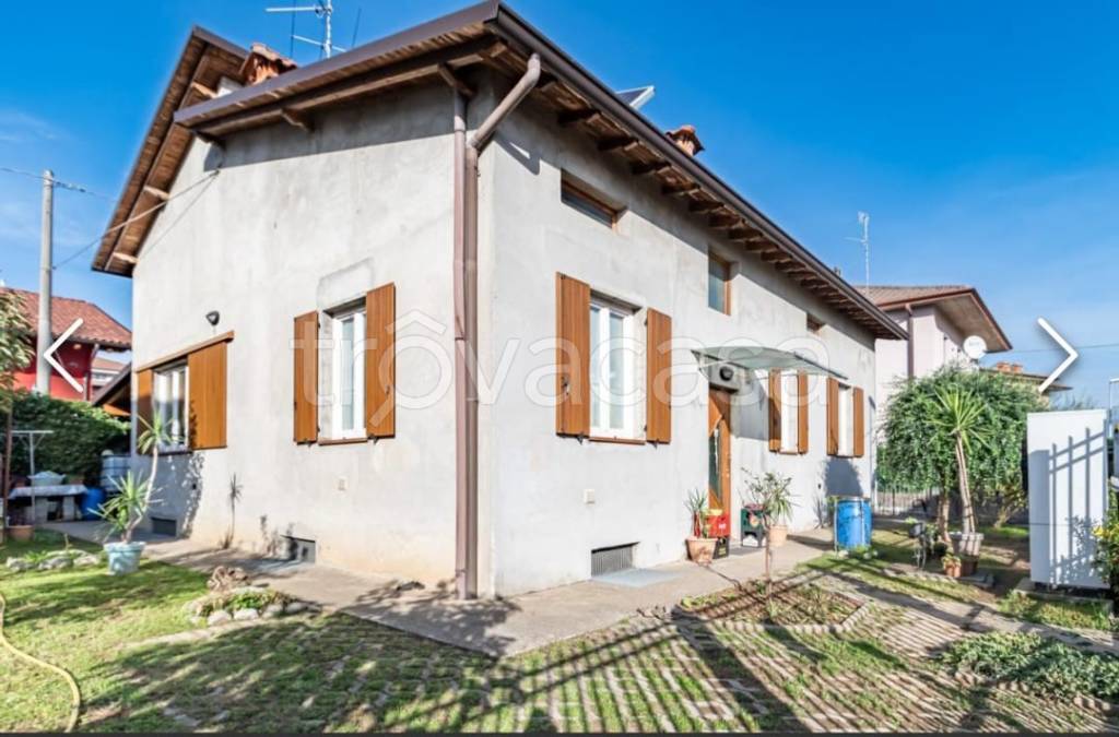 Villa in vendita a Seriate via Brusaporto