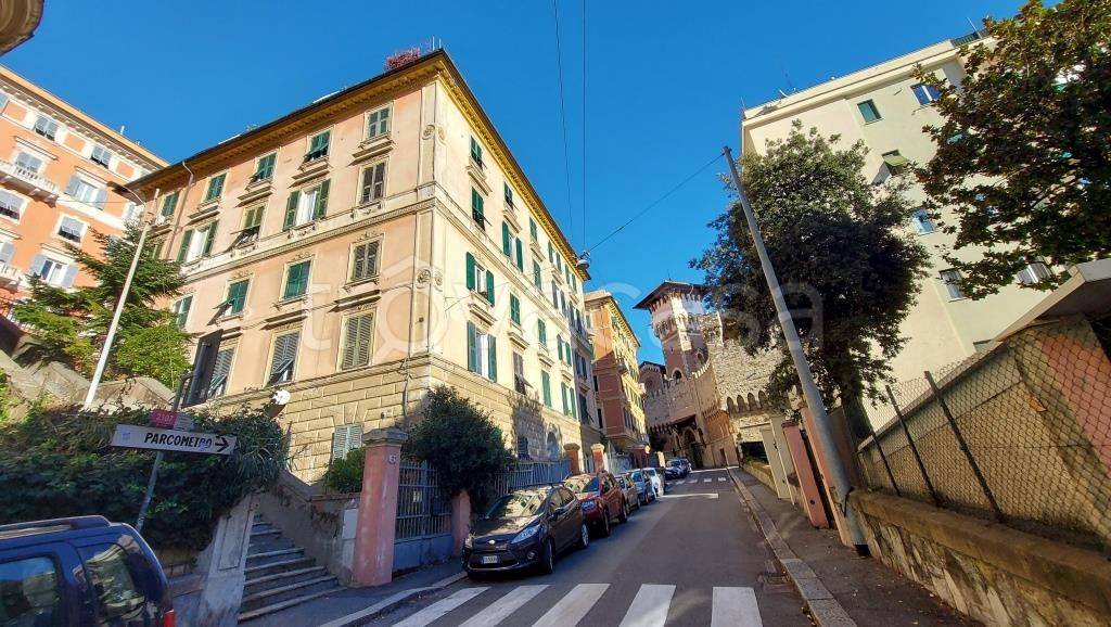 Appartamento in vendita a Genova via Cesare Cabella