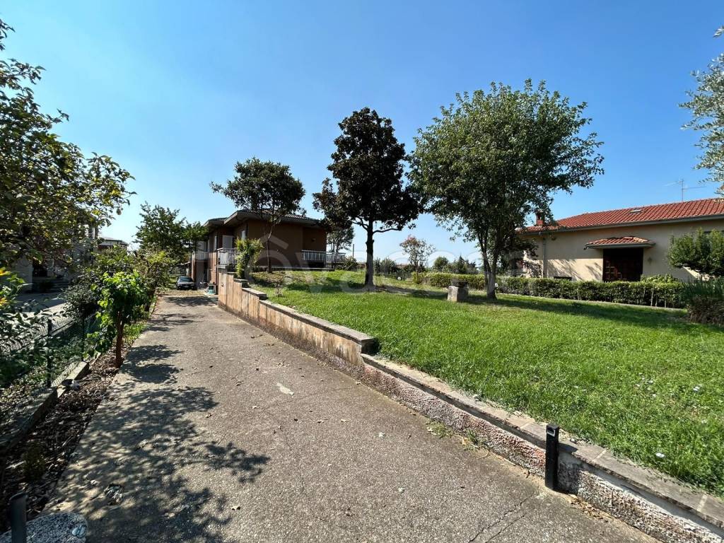 Villa in vendita a Verdellino via Dante Alighieri, 31