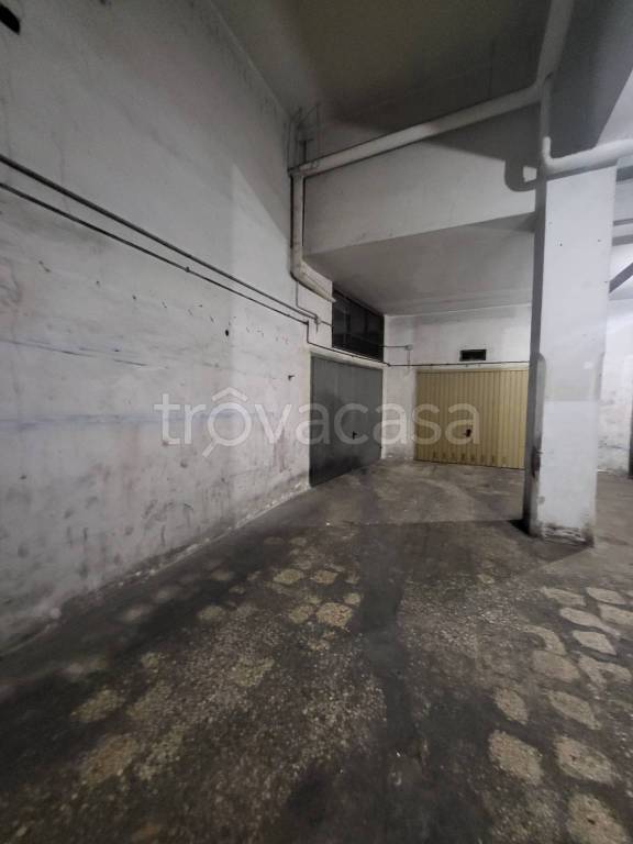 Garage in vendita a Cava de' Tirreni via Eduardo Talamo