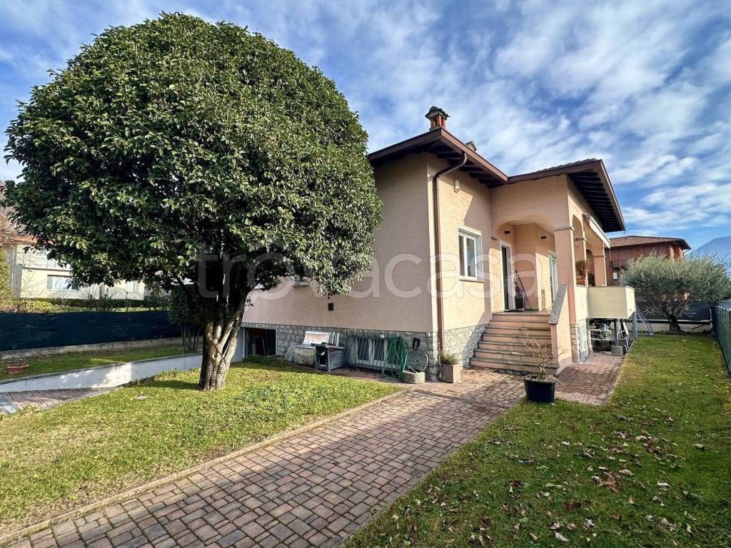 Villa in vendita a Domaso case sparse, 133