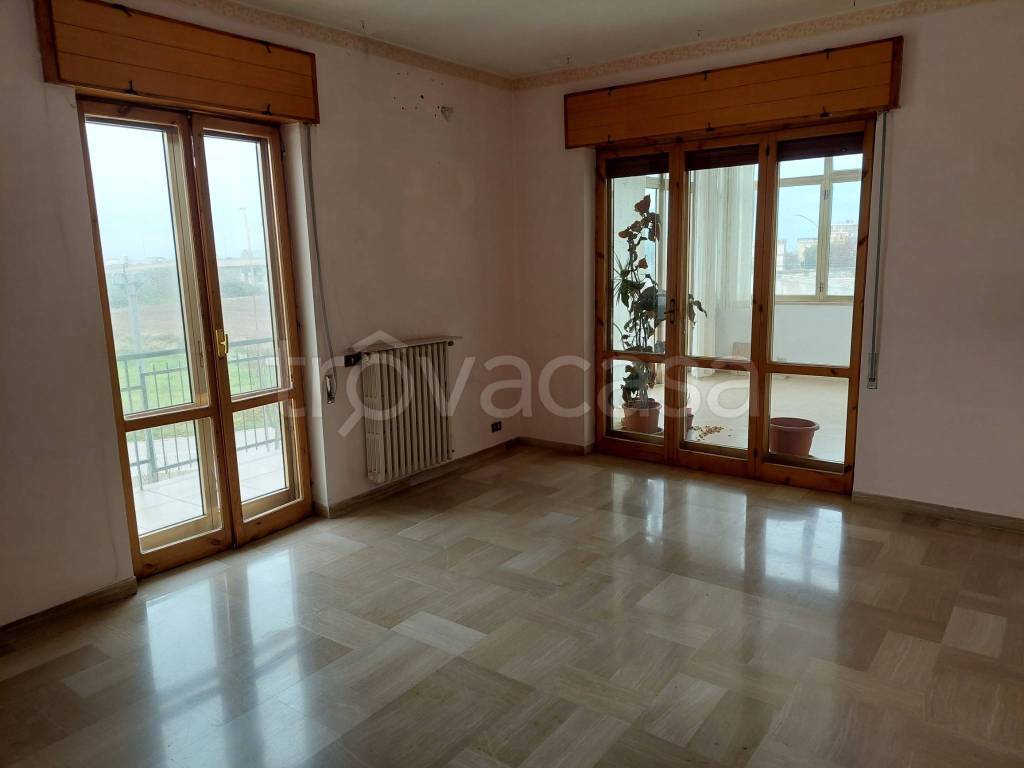 Appartamento in vendita a Trani via Andria, 157