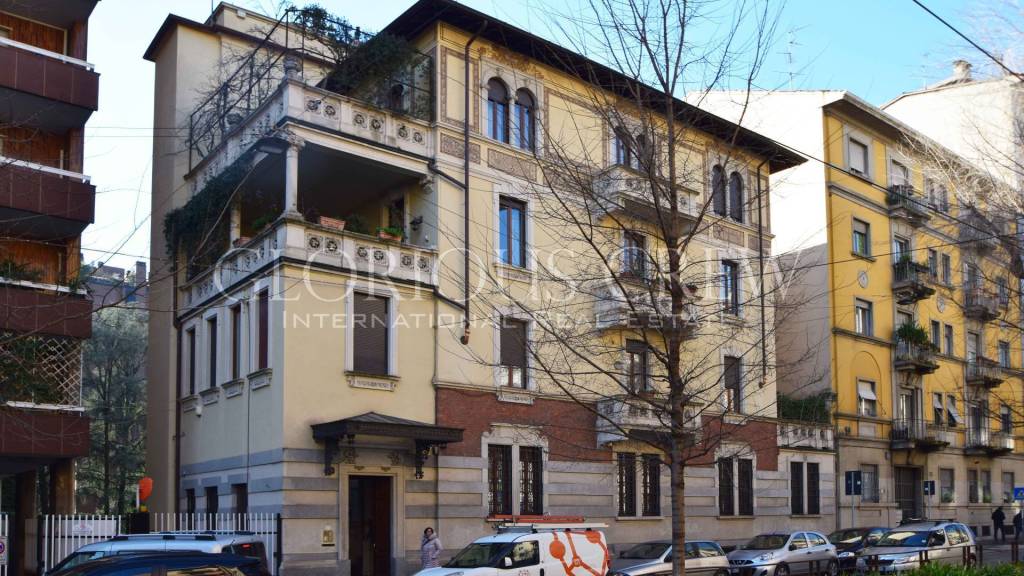 Appartamento in vendita a Milano via Mac Mahon, 21