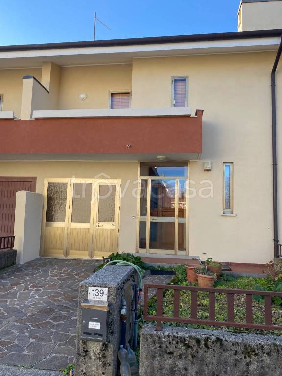 Villa a Schiera in in vendita da privato a Cividale del Friuli via Rualis, 139