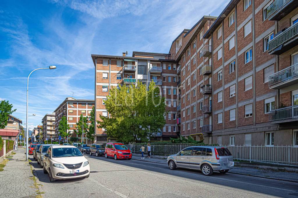 Appartamento in vendita ad Aosta via Brean, 2/c