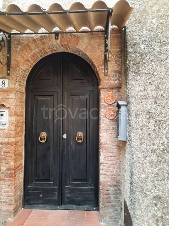 Appartamento in in vendita da privato a Cellere via Benedetto Cairoli, 48