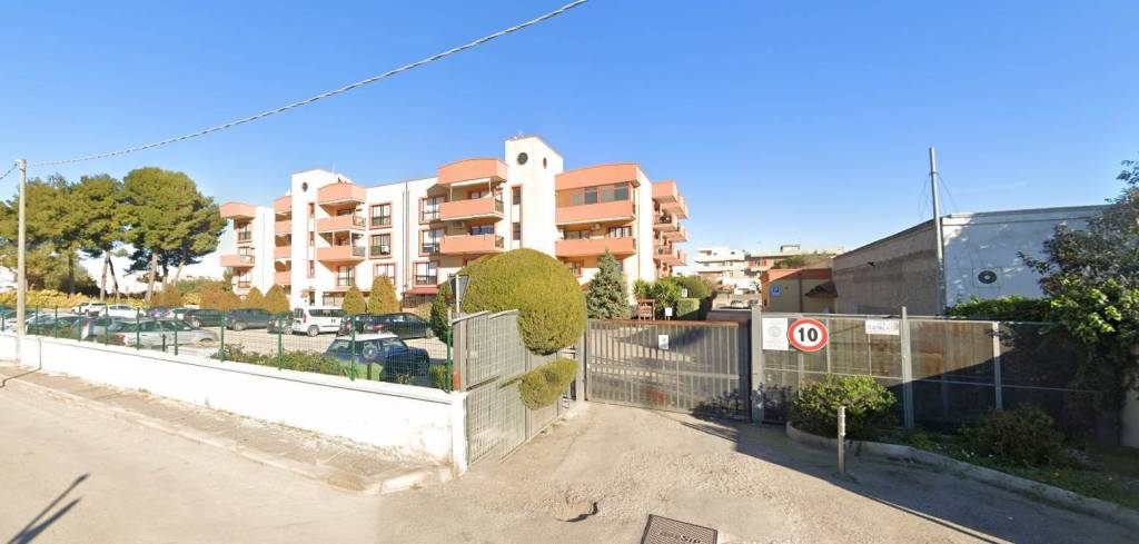 Appartamento in vendita a Taranto via d'ayala