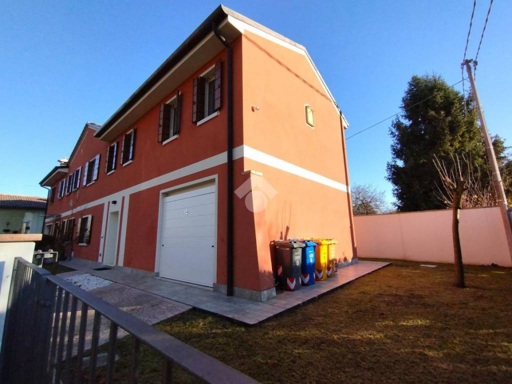 Villa Bifamiliare in vendita a Spresiano strada dei Vegri, 1