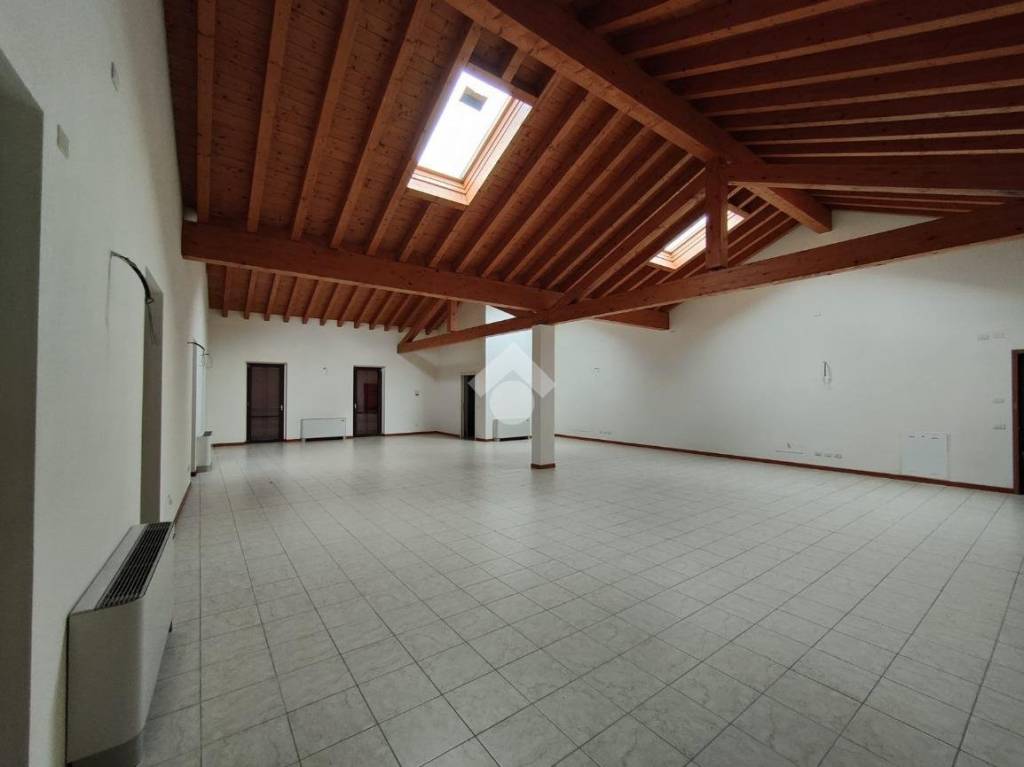 Ufficio in vendita a Sarezzo piazzale europa, 65