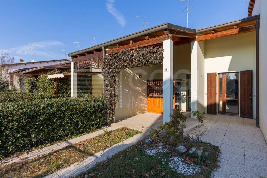 Villa a Schiera in vendita a Conselice via Aldo Moro, 15
