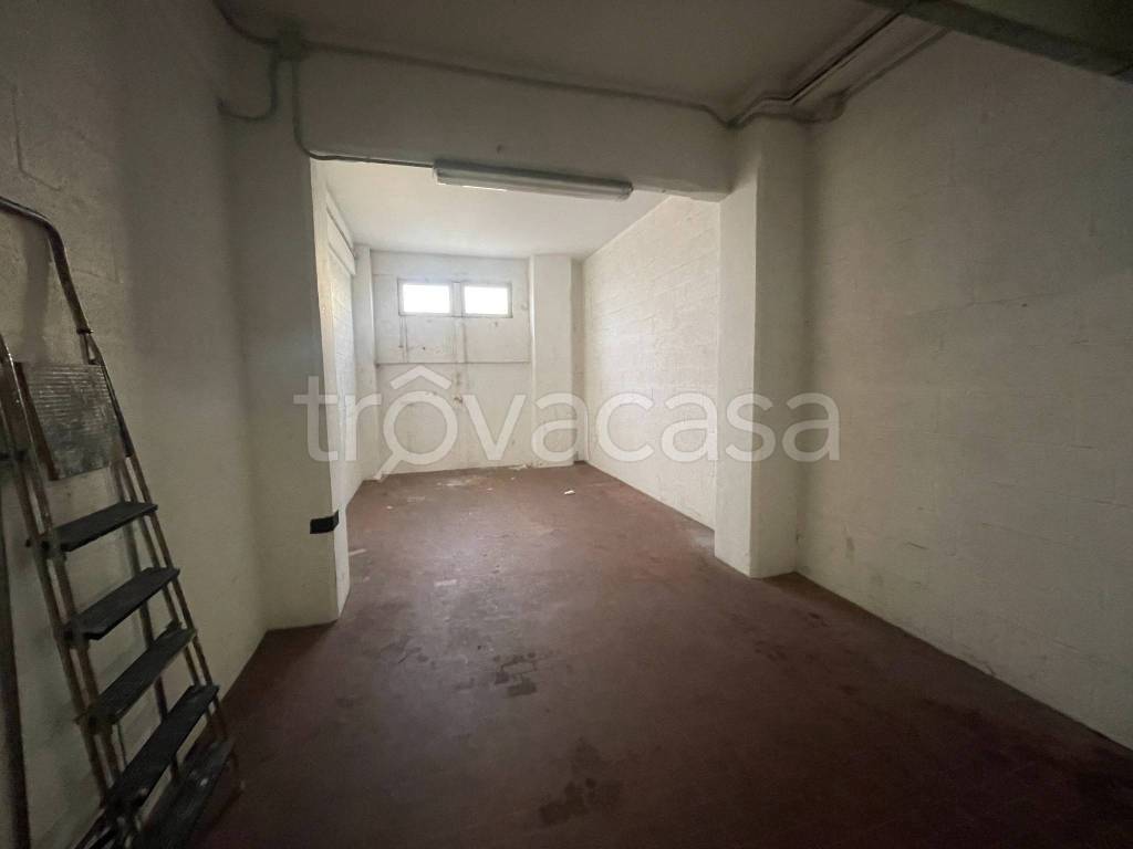 Garage in vendita a Genova via Pegli, 59