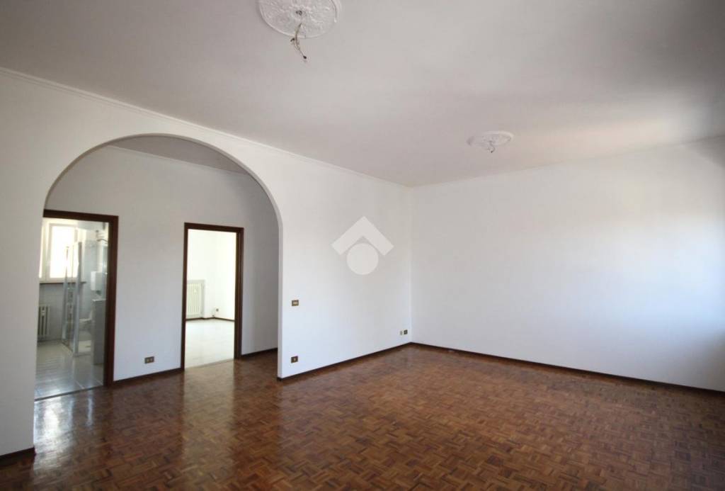Appartamento in vendita ad Alba via santa margherita, 2