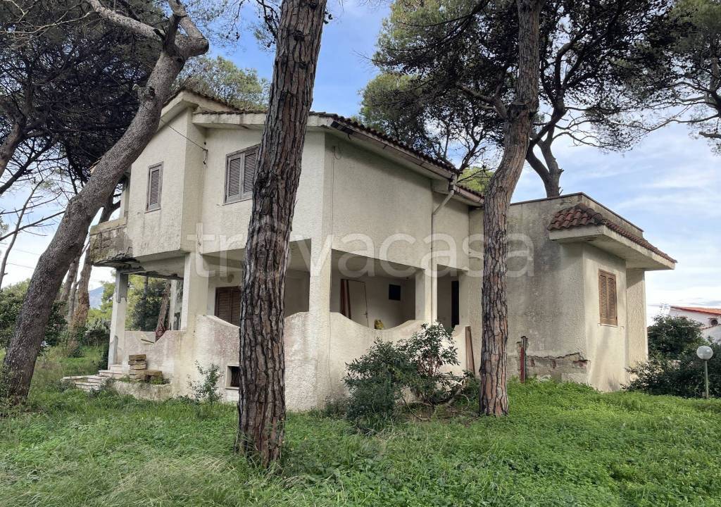 Villa in vendita a Mondragone pineta Riviera