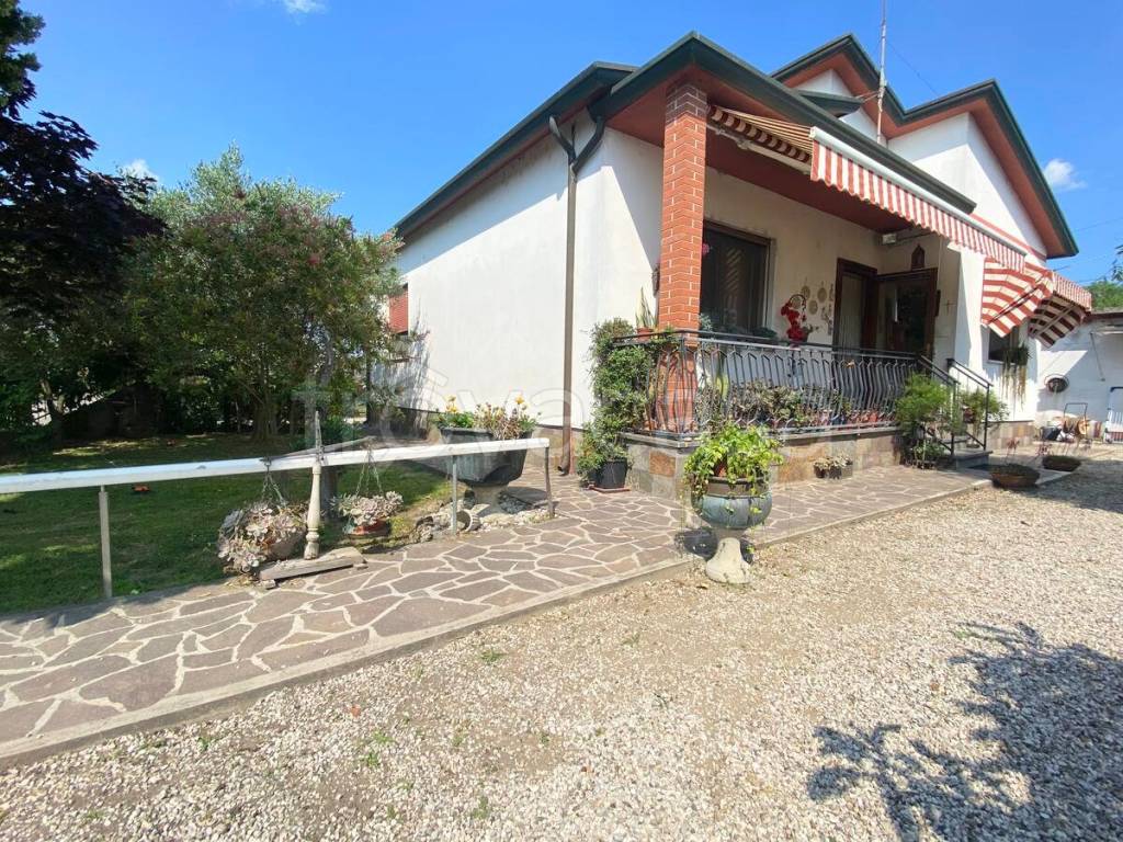 Villa in vendita a Rosolina piazza Martiri della Libertà, 3