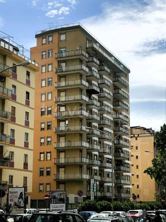 Appartamento in vendita a Palermo viale delle Alpi