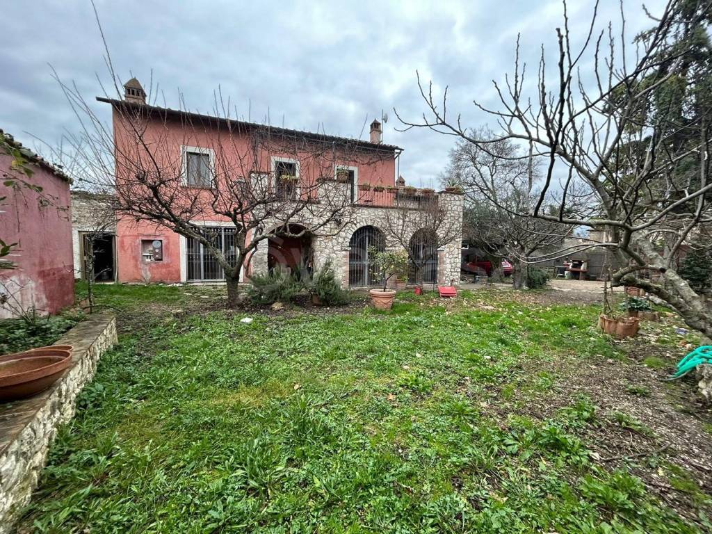 Casale in vendita a Penna in Teverina via Roma