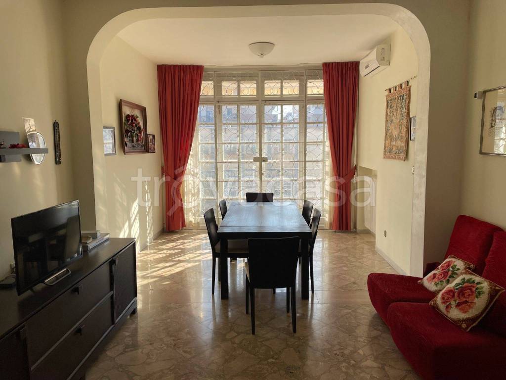 Appartamento in in vendita da privato a Trani via Postumia