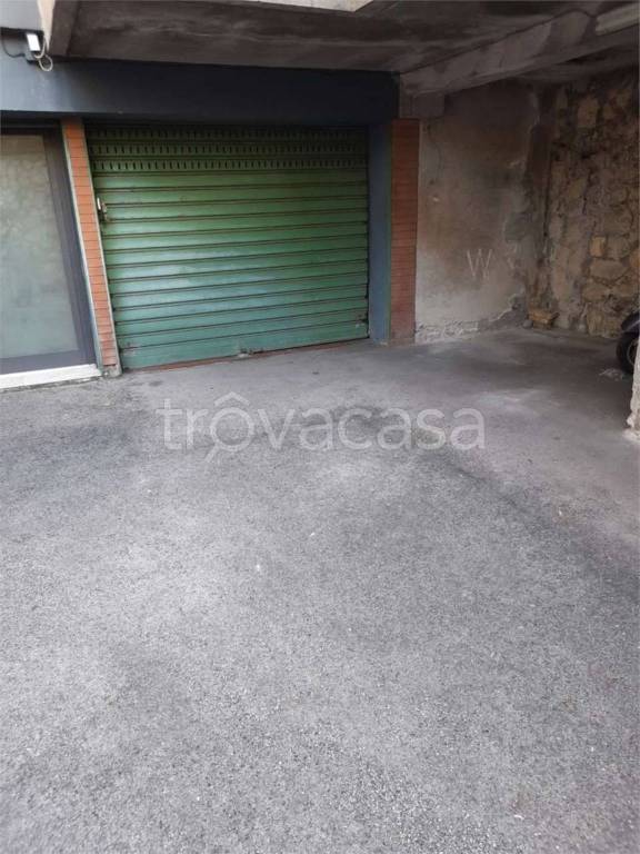 Garage in vendita a Formia
