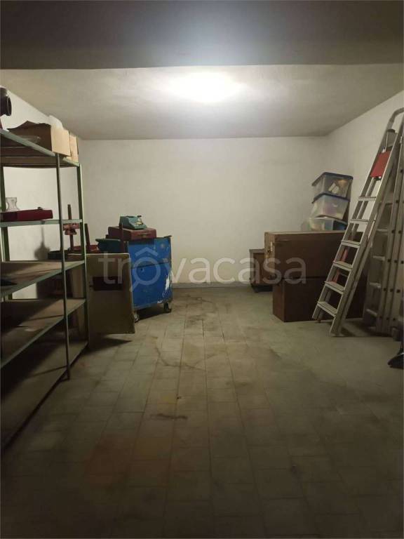 Garage in vendita a Formia