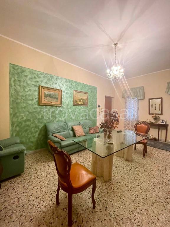 Appartamento in vendita a Pescara via Edoardo Scarfoglio, 8