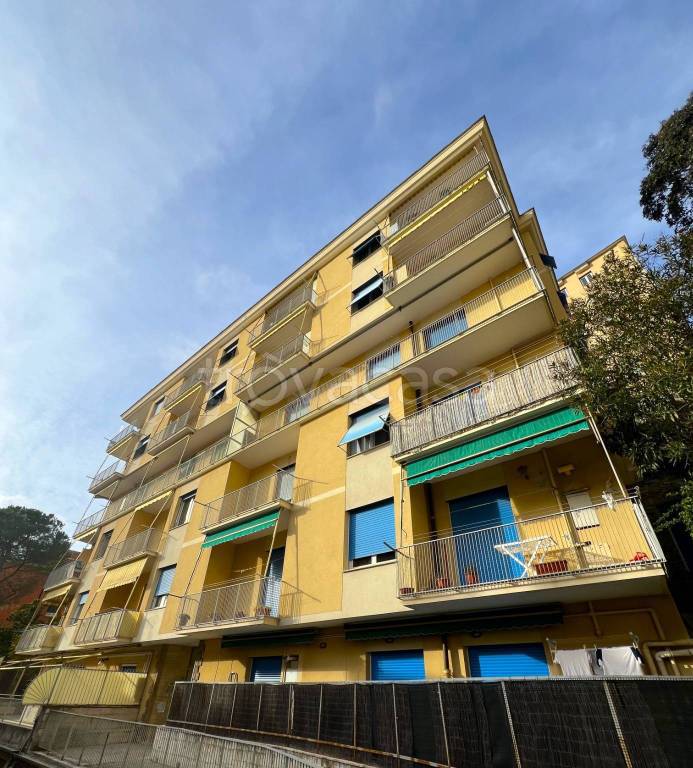 Appartamento in vendita a Genova via Aurelio Robino, 55