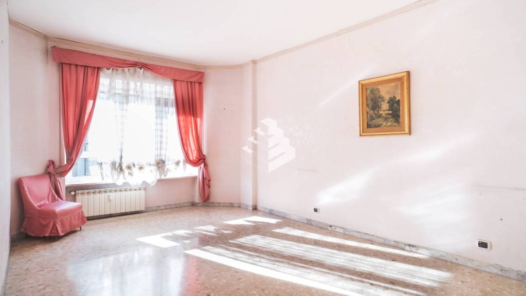 Appartamento in vendita a Roma via Giuseppe Zamboni