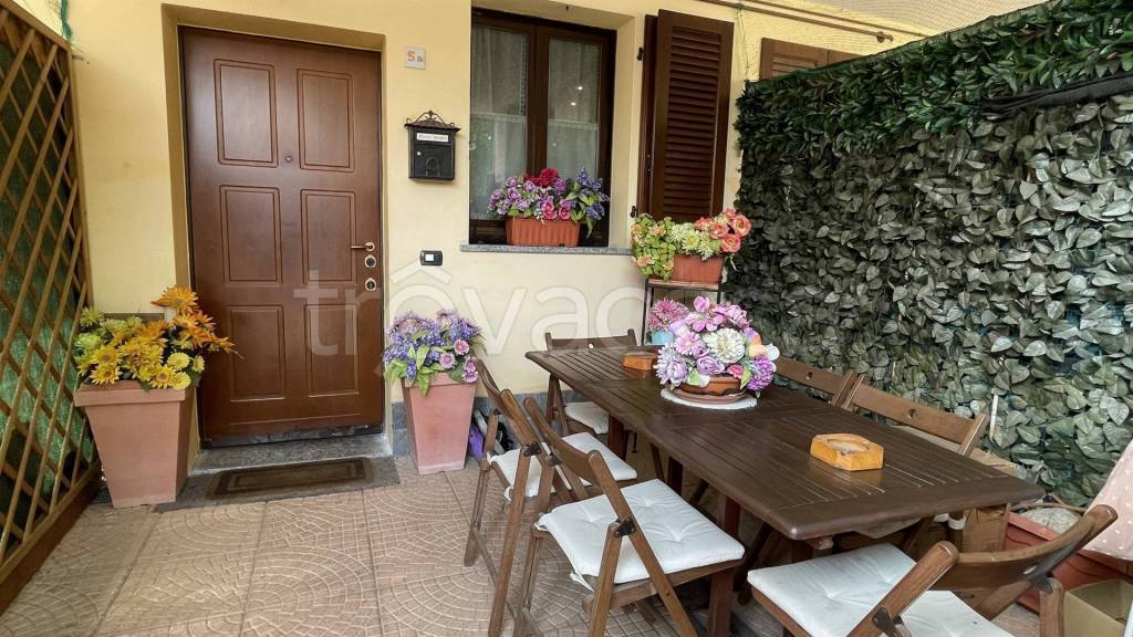 Appartamento in vendita a Correzzana via monte rosa, 5