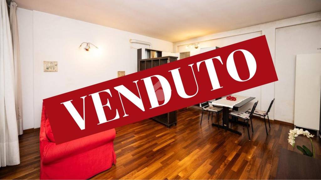 Appartamento in vendita a Milano piazza Francesco Durante, 24