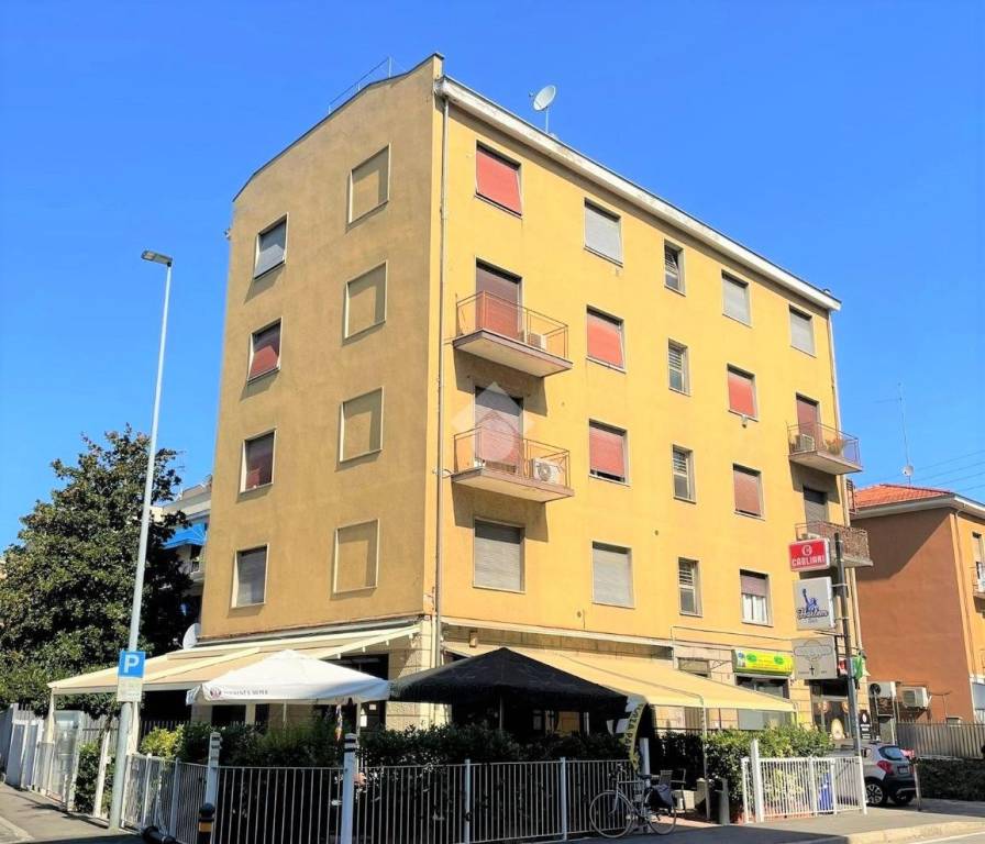 Appartamento in vendita a Parma via Savani, 24