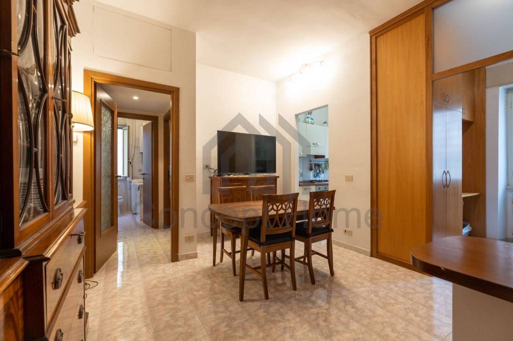 Appartamento in vendita a Roma via Augusto Conti, 14