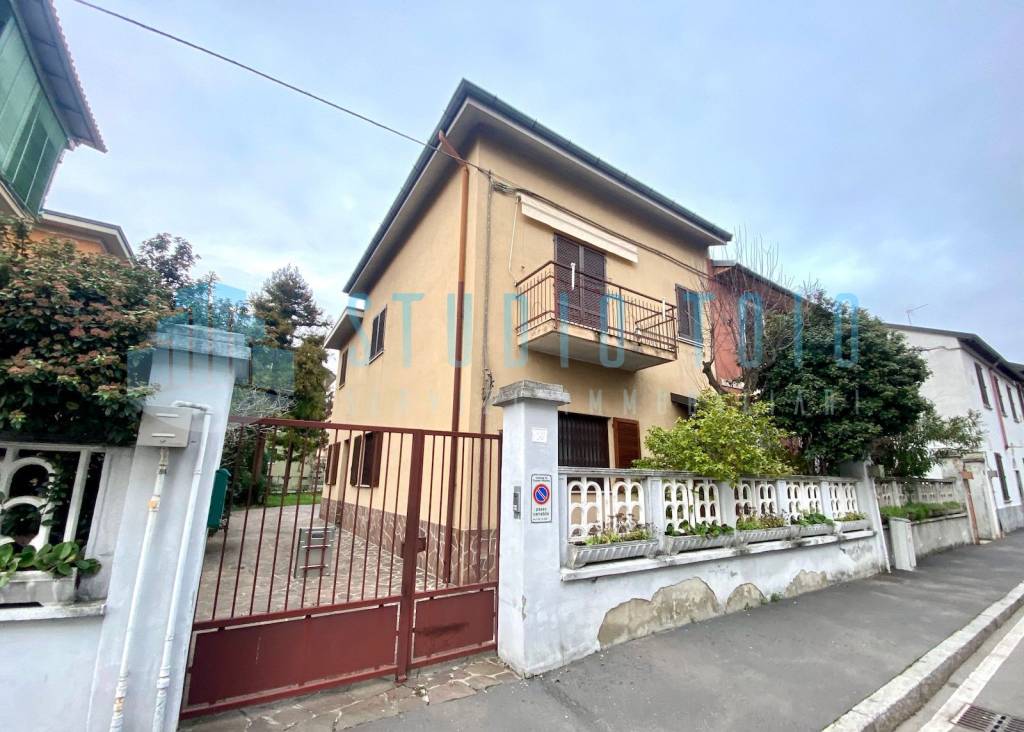Appartamento in vendita a Cusano Milanino via 4 Novembre, 14