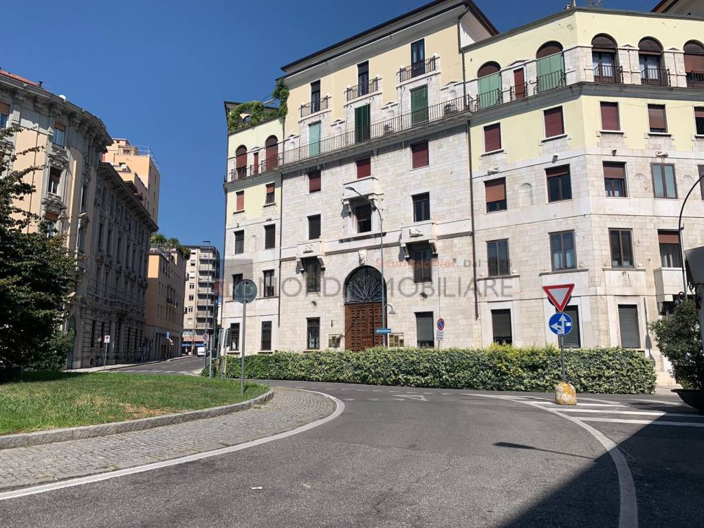 Appartamento in vendita a Brescia via Solferino