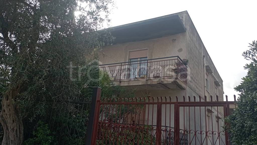 Appartamento in vendita a Palermo via Antigone, 99