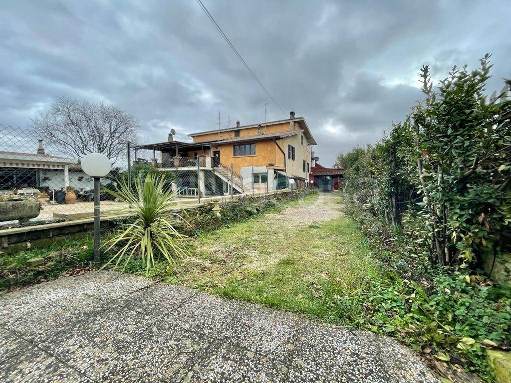 Villa a Schiera in vendita a Palestrina via Colle dell'Oro, 30