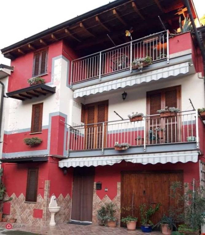 Casa Indipendente in vendita a Cornate d'Adda castello