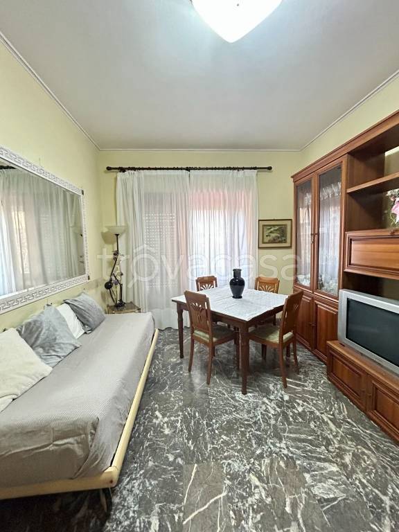 Appartamento in vendita a Roma via Alcide Pedretti, 38